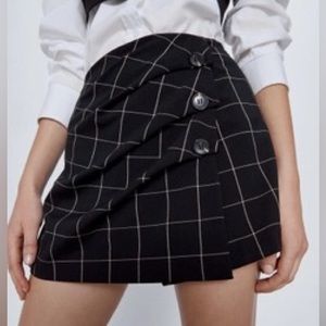 Zara Black Plaid Button Mini Skort Skirt Medium